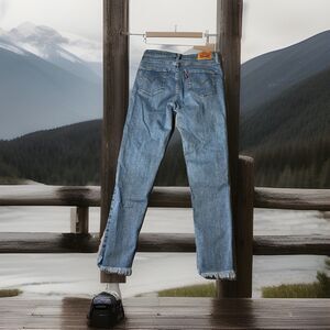 Levi’s 721 High Rise Skinny 28 Womens Raw Hem Length 30